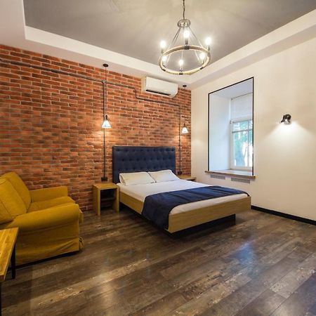 Loft Design Apartments On Desyatynnyi Ln, 7 Kyiv Exterior photo