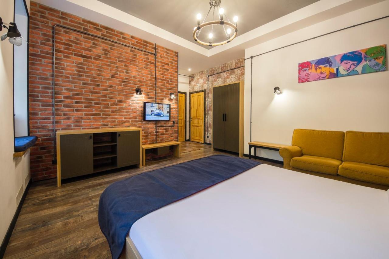 Loft Design Apartments On Desyatynnyi Ln, 7 Kyiv Exterior photo